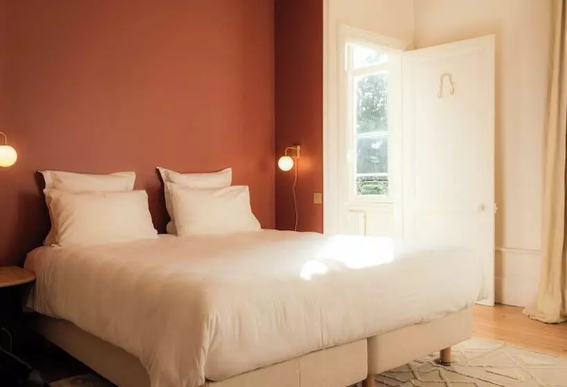 Aamiaismajoitus (B&B) Petit Chateau Vercourt