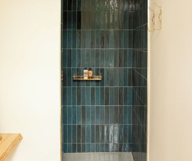 민박 Petit Chateau Vercourt