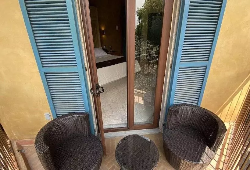 ホテル Porta Paradiso Albergo Boutique