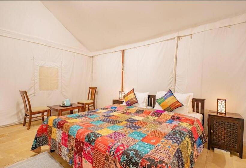 בית מלון כפרי The Oberoi Luxurious Camp