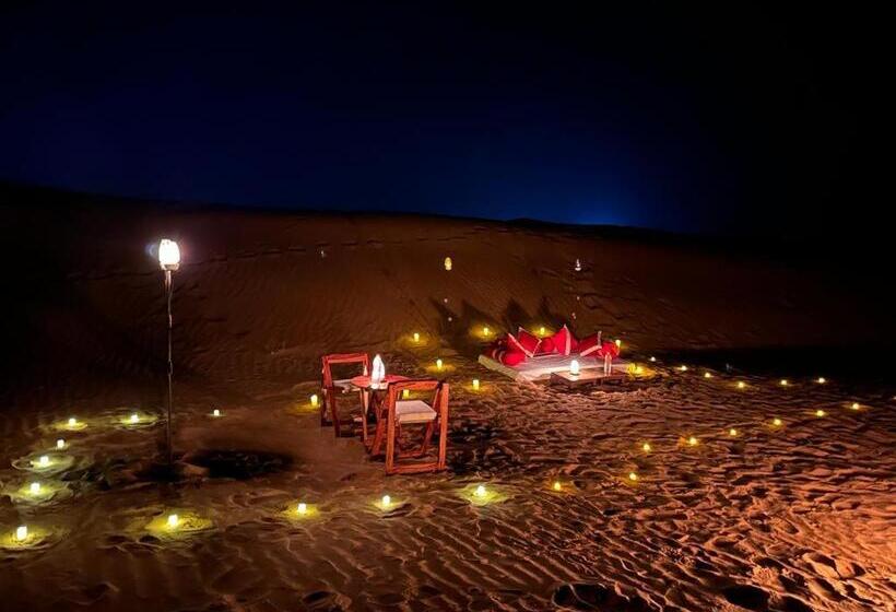 בית מלון כפרי The Oberoi Luxurious Camp