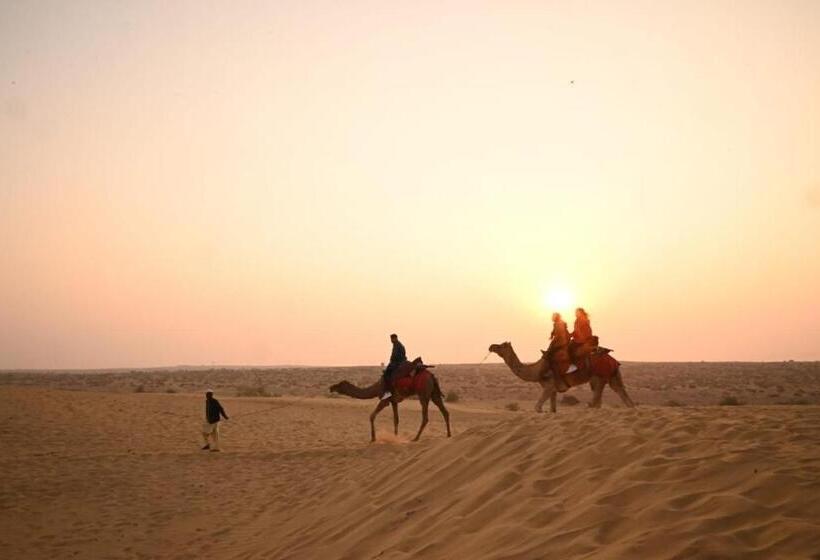 בית מלון כפרי The Oberoi Luxurious Camp