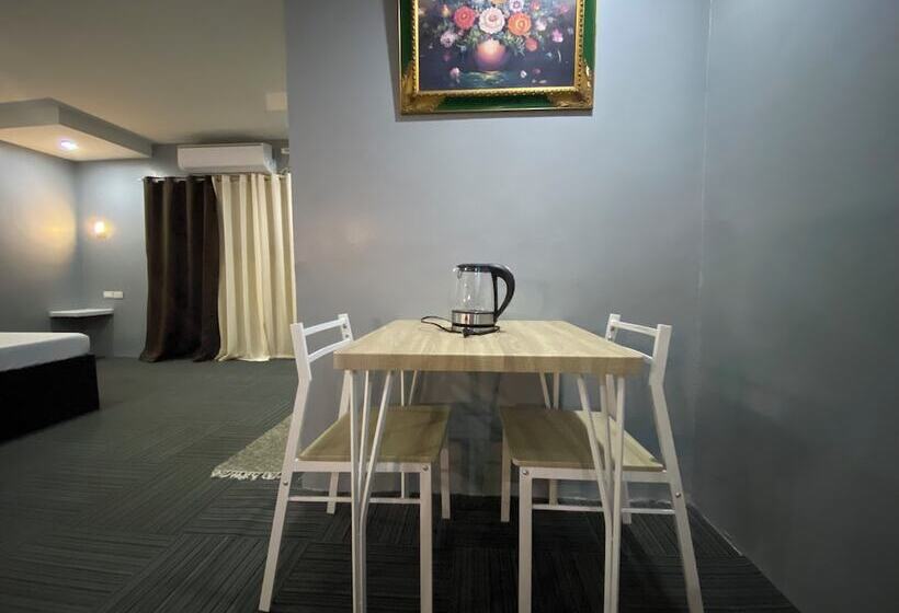 בית מלון כפרי Vincent Resort