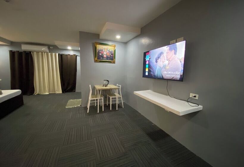 בית מלון כפרי Vincent Resort