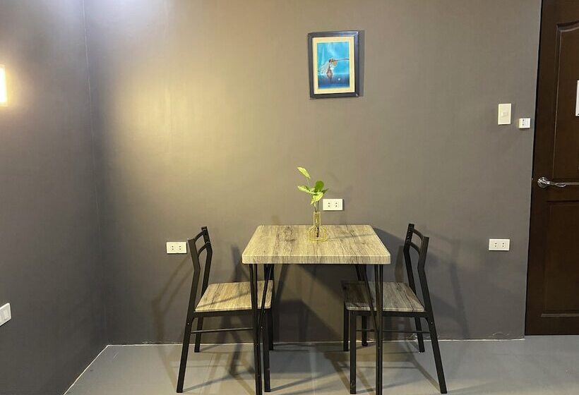 בית מלון כפרי Vincent Resort