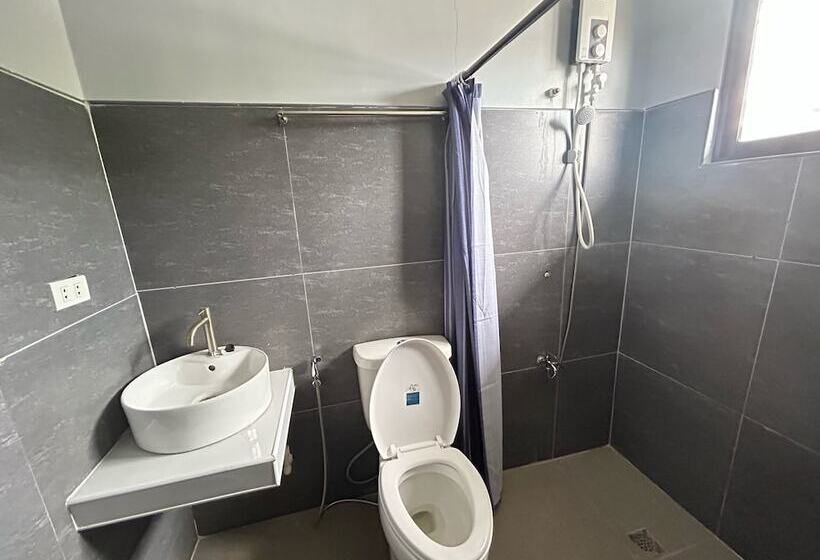 בית מלון כפרי Vincent Resort