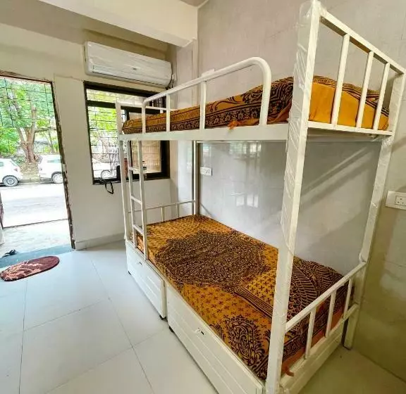 Frostybeds Hostel Kharghar Navi Mumbai