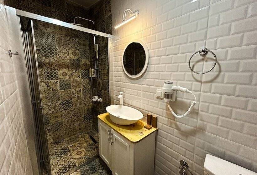 酒店 Portofino Urla Boutique