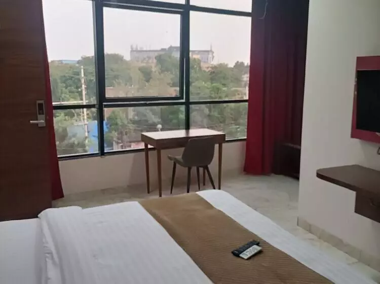 Hotelli The Grand Tara