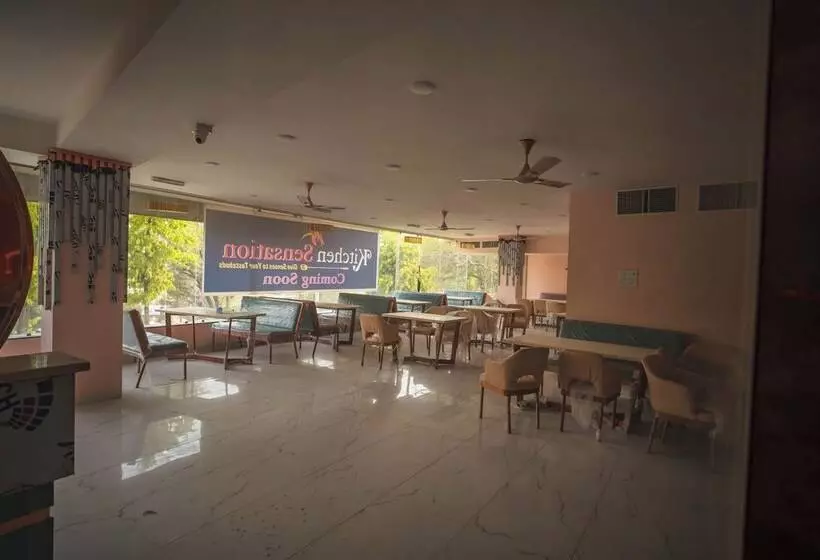 Hotelli The Grand Tara