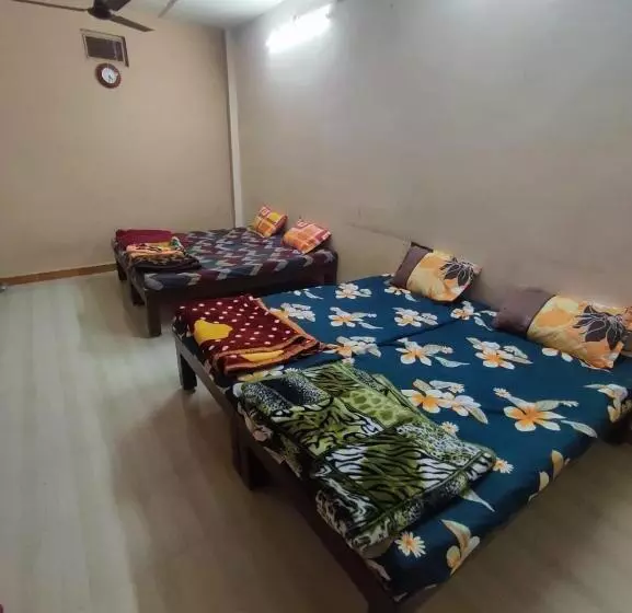 Majatalo Gouri Kripa Guest House