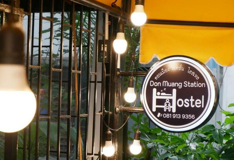 Donmueang Station Hostel