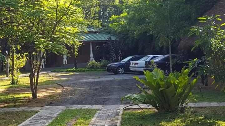 בית מלון כפרי Kirindioya Village