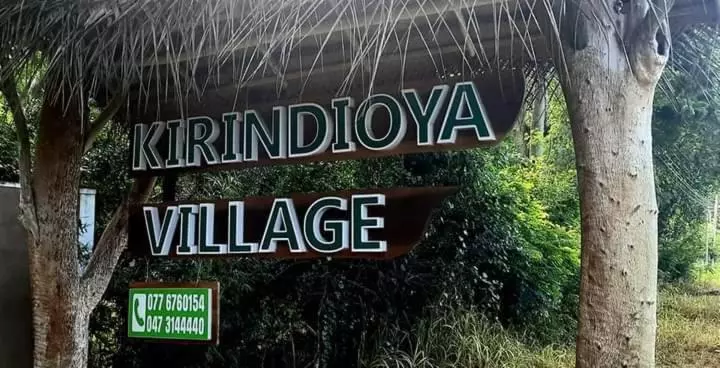 Hotelli Kirindioya Village