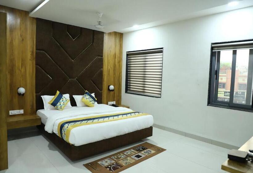 בית מלון כפרי Singhnature