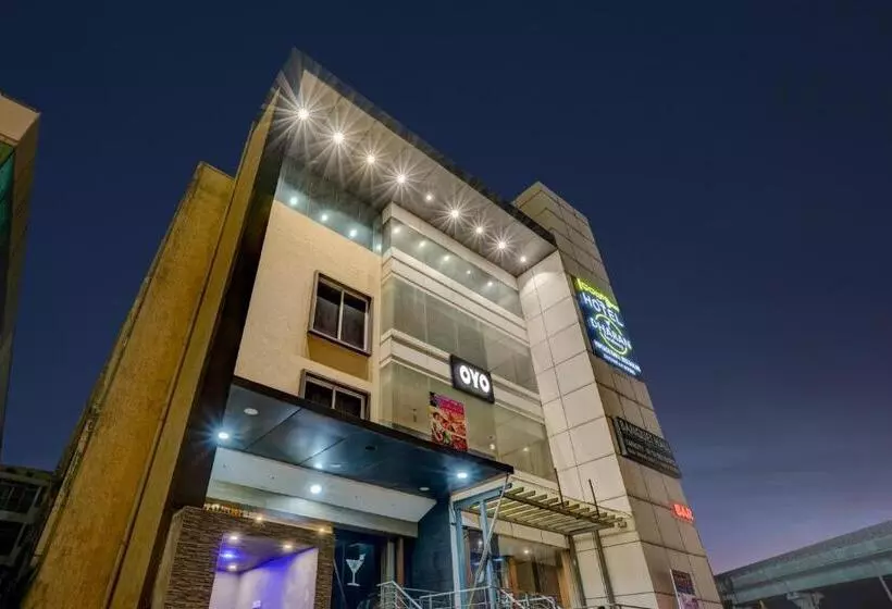ホテル Townhouse 1249 Dharan Residency Bommasandra