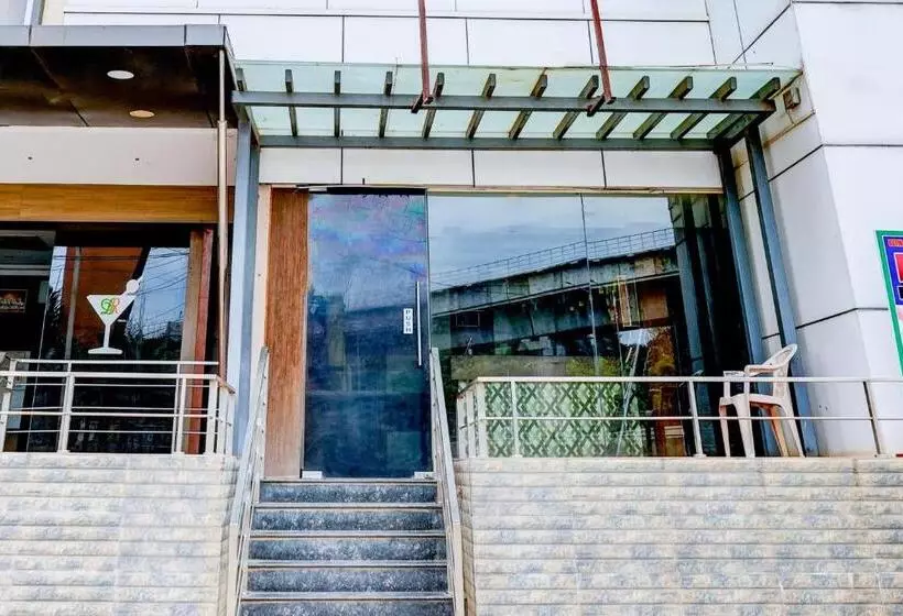 ホテル Townhouse 1249 Dharan Residency Bommasandra