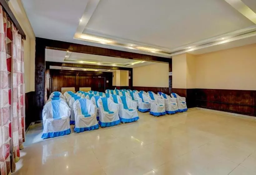 ホテル Townhouse 1249 Dharan Residency Bommasandra