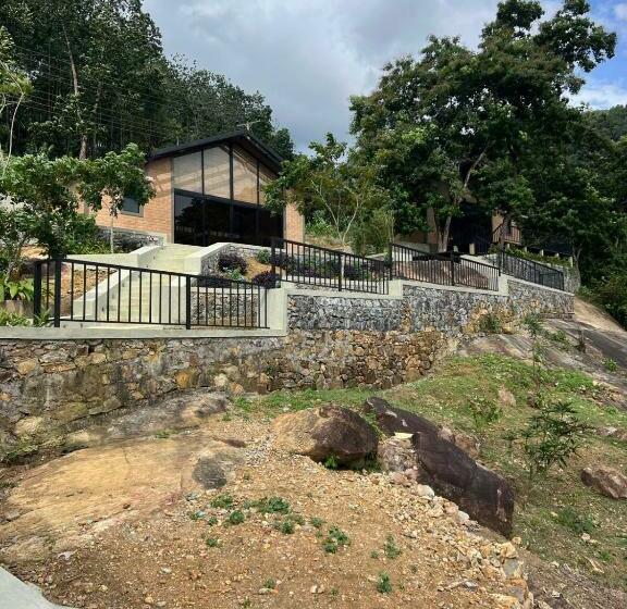 Resort Heaven Hides   Narangala