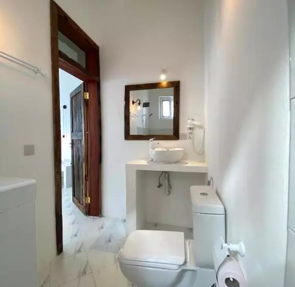 Retkeilymaja Cactus Lodge Zanzibar