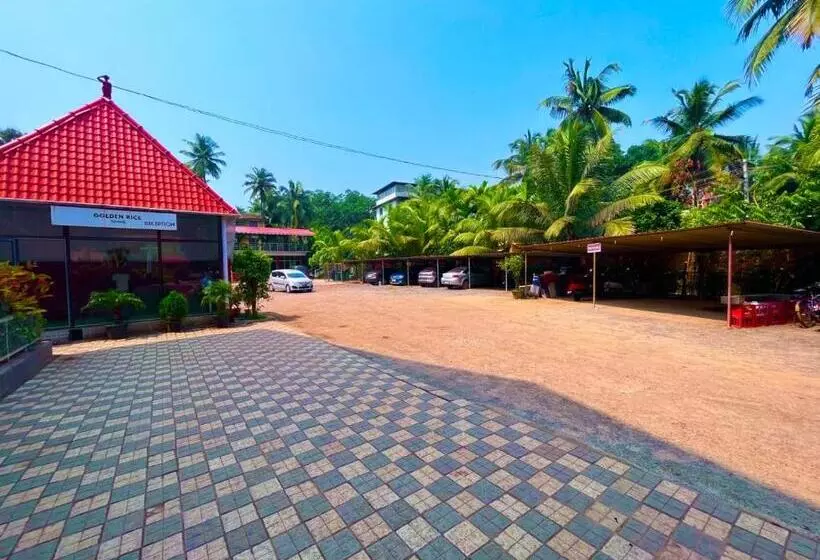 Hotelli Golden Rice Inn Candolim, North Goa   Near To Beach