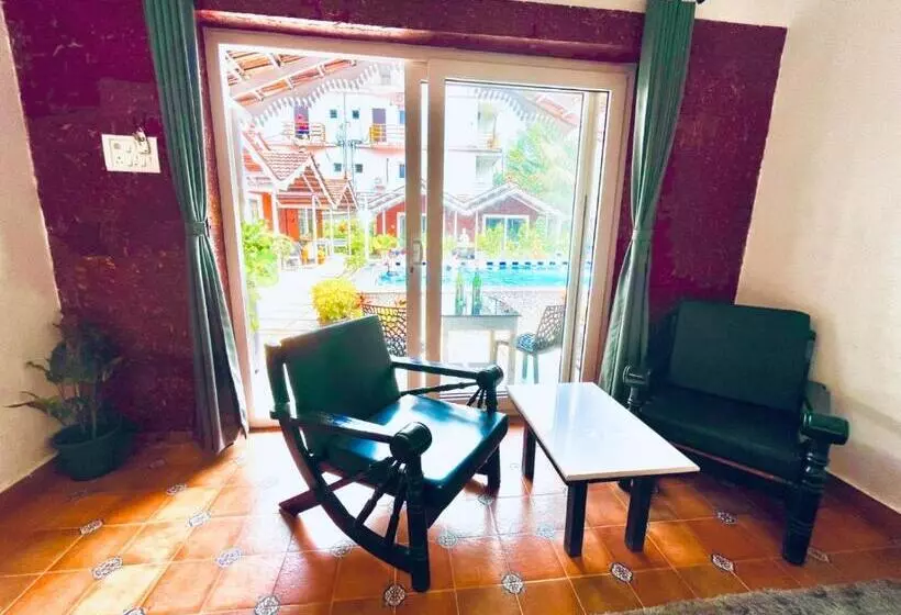 Hotelli Golden Rice Inn Candolim, North Goa   Near To Beach