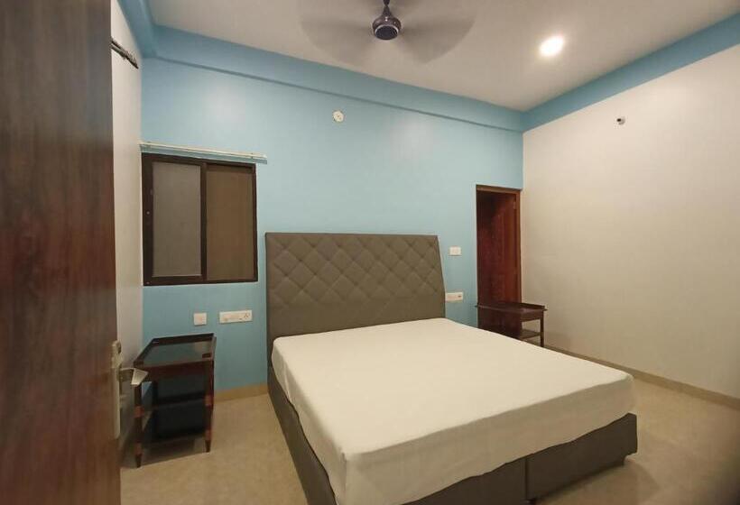 Hotelli Maheshwar Darshan