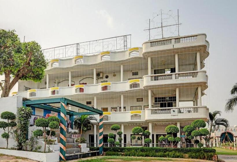 Oyo Hotel Ram Ji Vatika