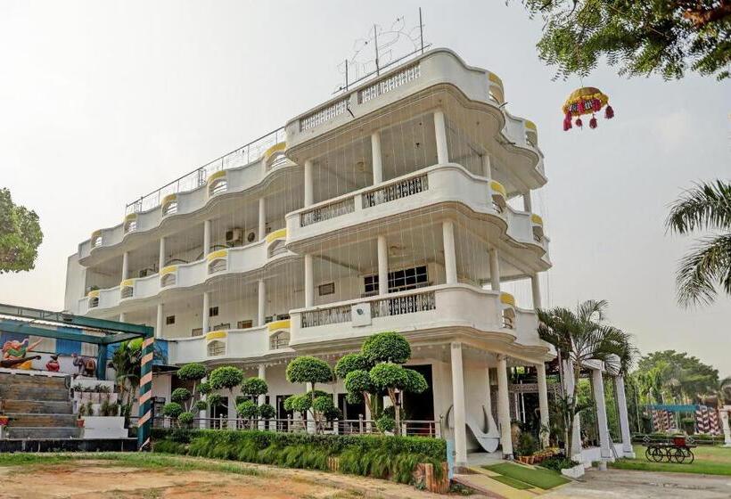 Oyo Hotel Ram Ji Vatika