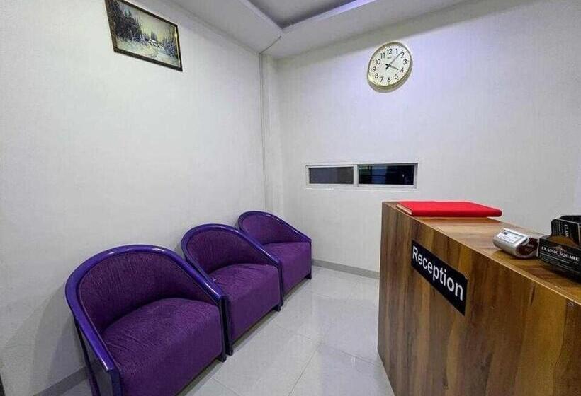 Spot On Hotel Crystal Executive