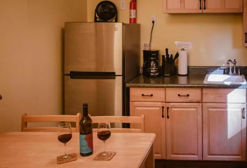 Hotelli Anderson Valley Inn