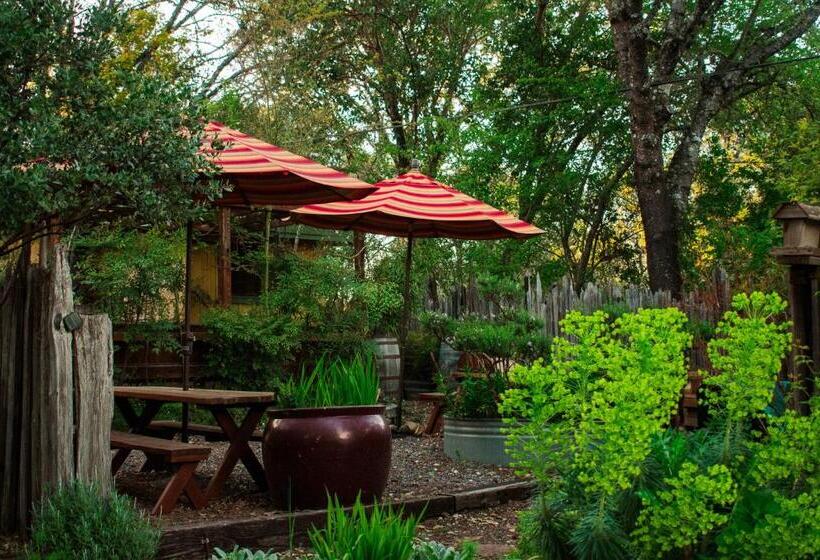 Отель Anderson Valley Inn