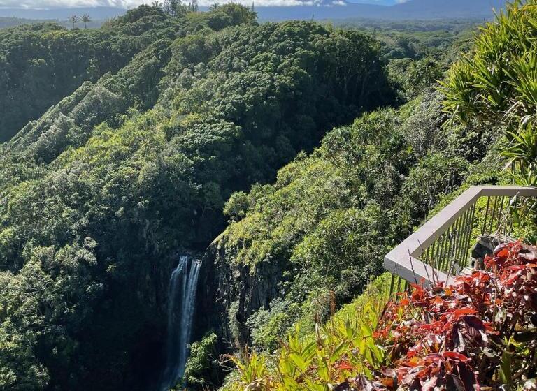 Hotel Gardenia Room On Tropical Lush Farm In Haiku, Maui