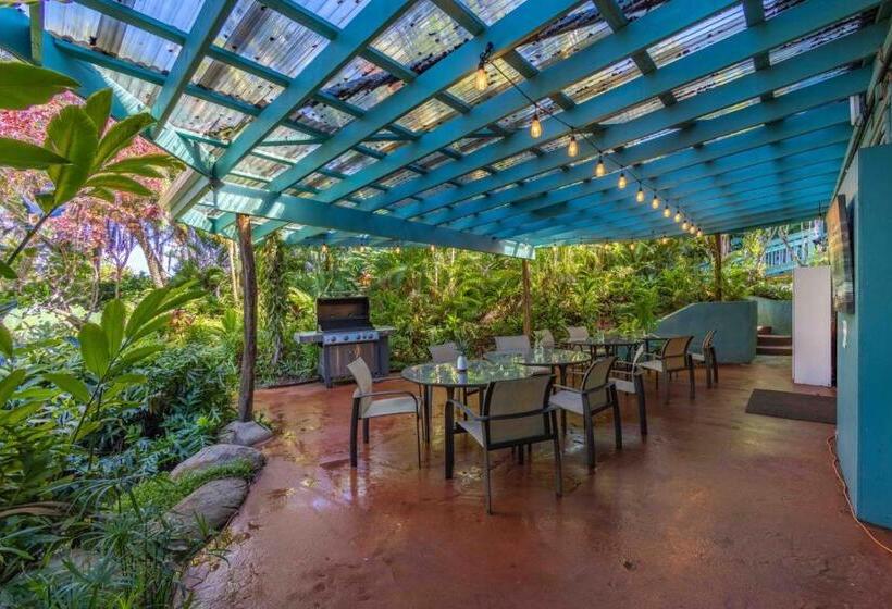 Hotel Gardenia Room On Tropical Lush Farm In Haiku, Maui