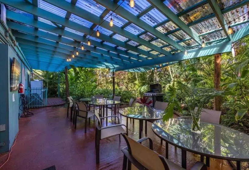 Hotelli Gardenia Room On Tropical Lush Farm In Haiku, Maui