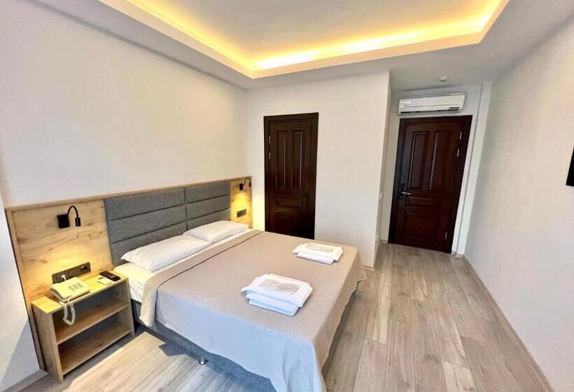 ホテル Carla Buyukada