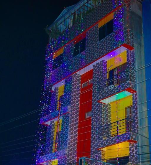 هتل Giggle Coast Restro And Lodging