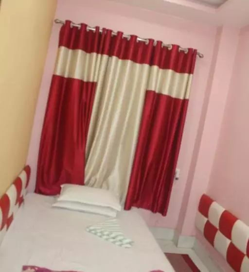 هتل Giggle Coast Restro And Lodging