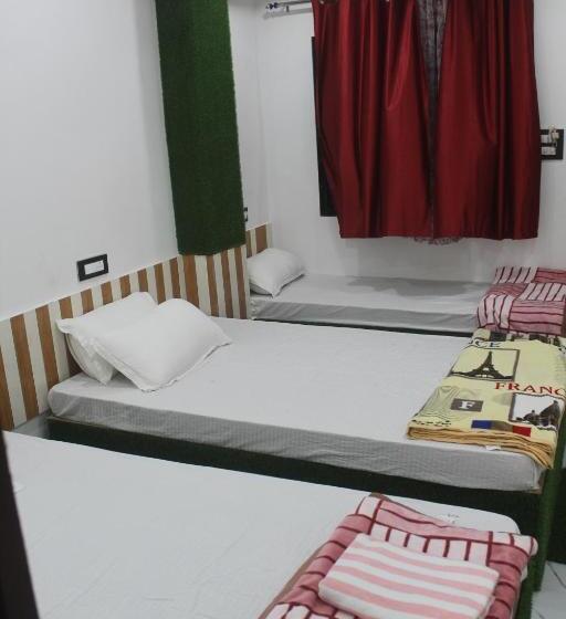 هتل Giggle Coast Restro And Lodging