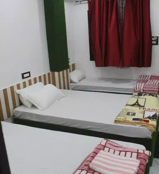 هتل Giggle Coast Restro And Lodging