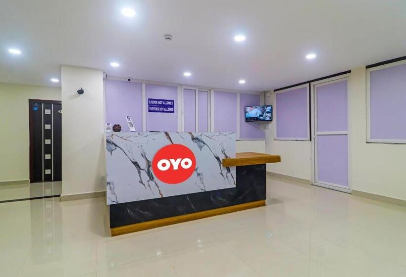 Отель Oyo Flagship Karan Suites