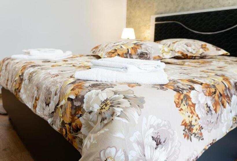 Pensiunea Fata Viilor