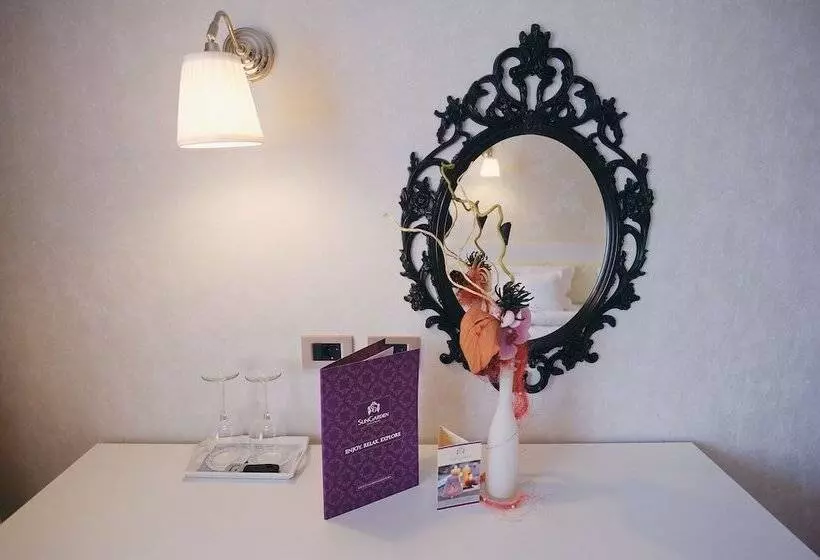 Hotel Black Tulip