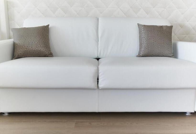 בית מלון כפרי Castello Lake Front