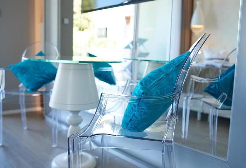 בית מלון כפרי Castello Lake Front