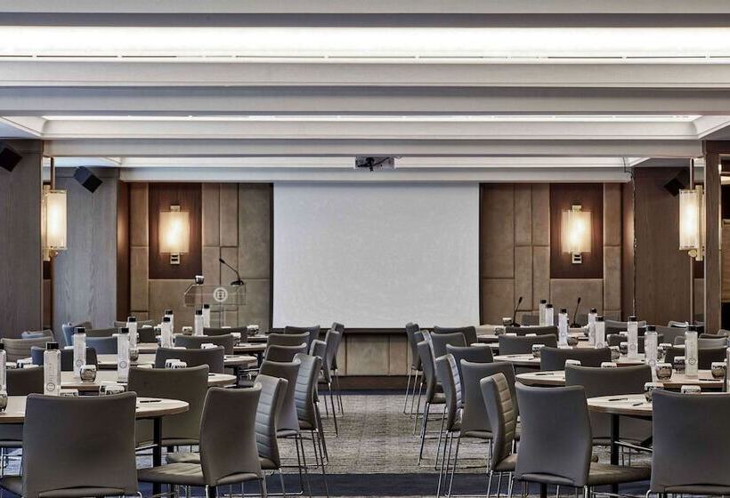 בית מלון כפרי Electra Metropolis