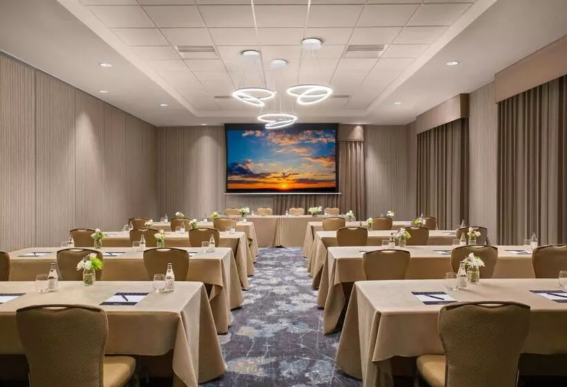 هتل Hilton Garden Inn Lubbock