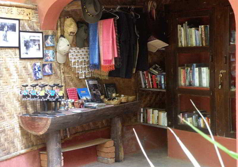 호텔 Kanha Jungle Lodge