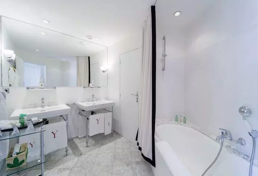 Hotel Le Y