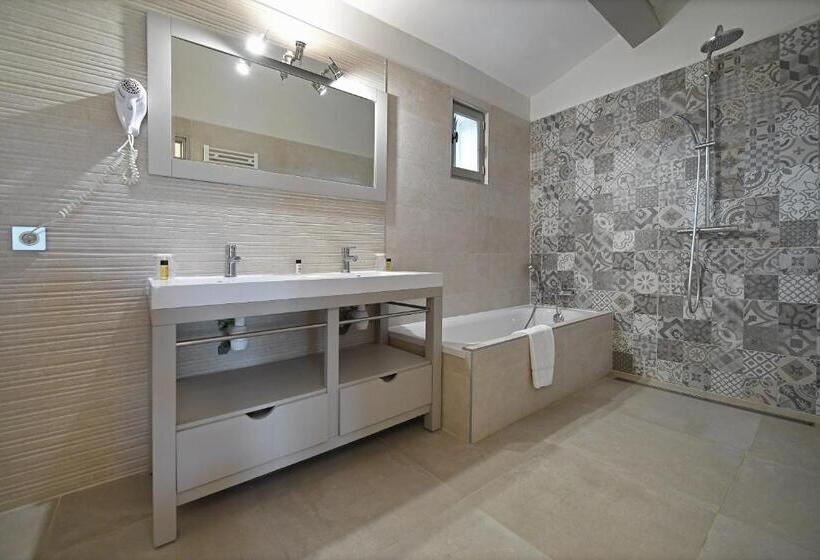 هتل Mas Des Barres